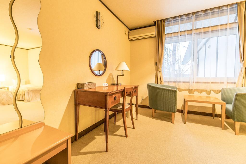Petit Hotel Enchante Хакуба Екстер'єр фото