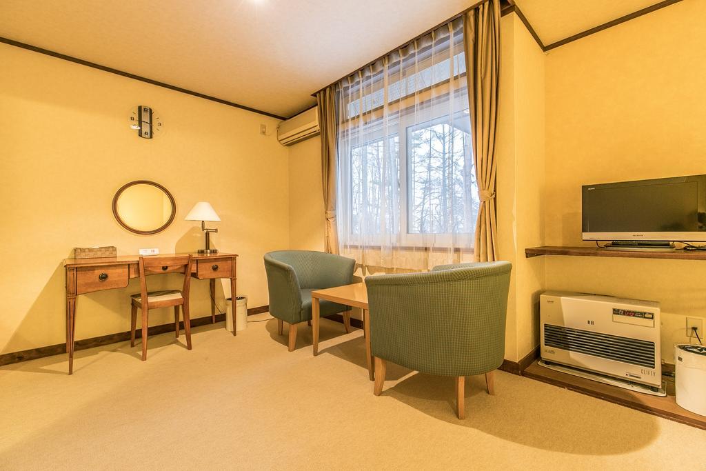 Petit Hotel Enchante Хакуба Екстер'єр фото