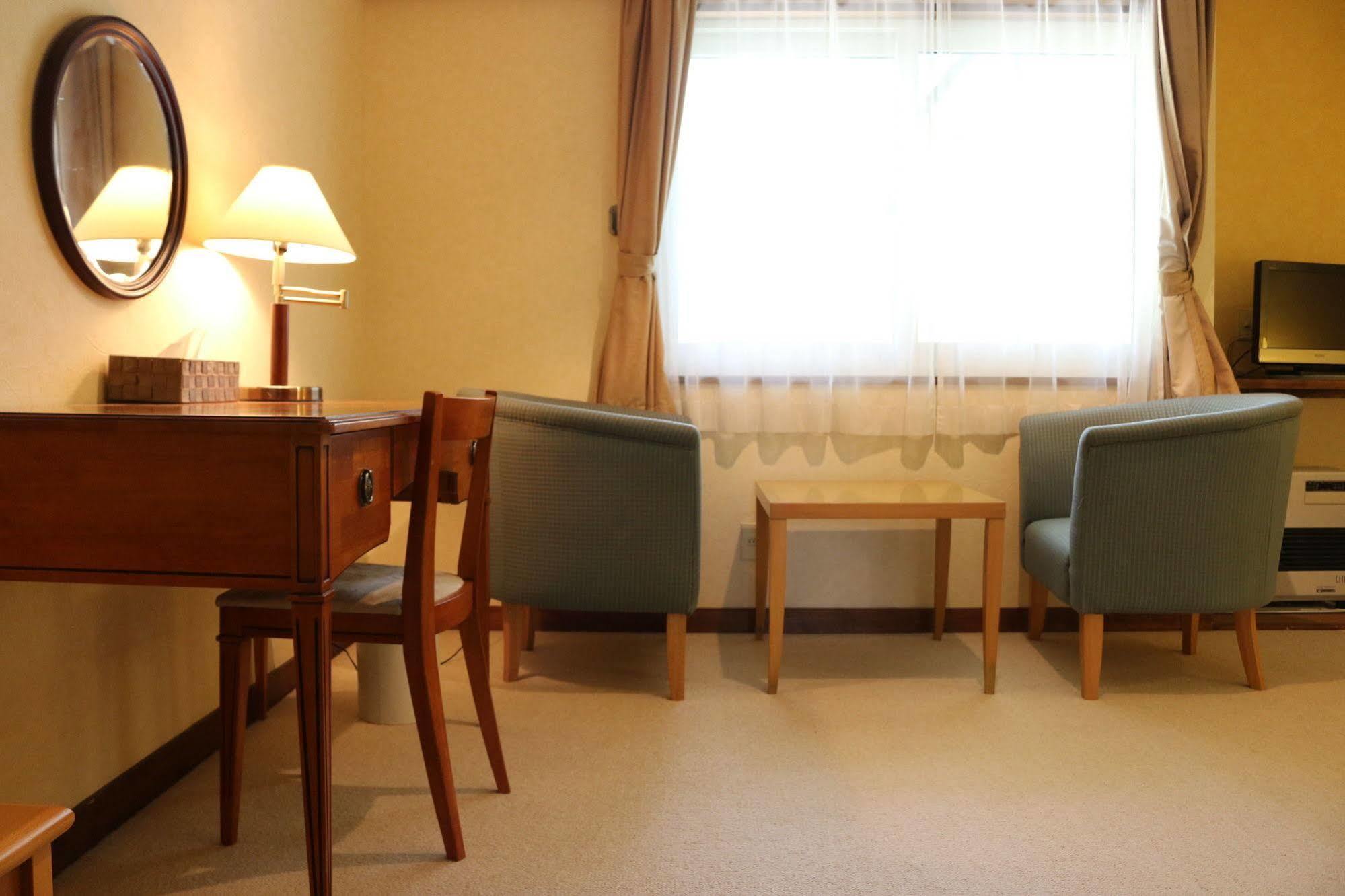 Petit Hotel Enchante Хакуба Екстер'єр фото